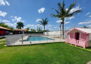 cerca para piscina instalada em Mairinque SP